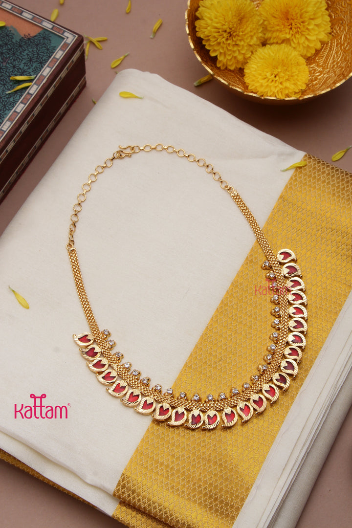 Goldtone Ruby Manga Choker ( No Earrings )