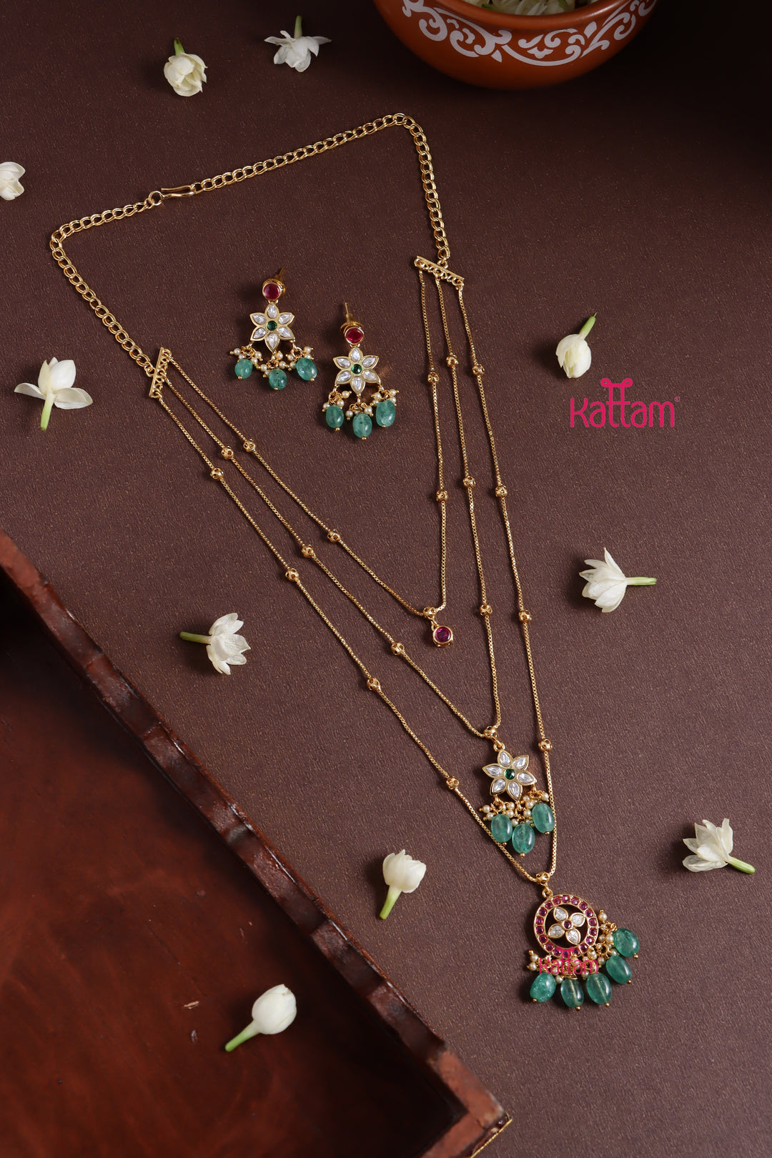 Triple Layer White Flower Chain Set
