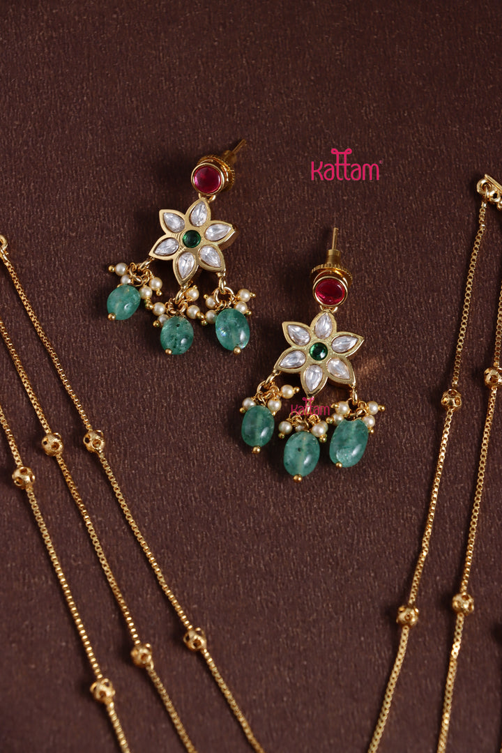 Triple Layer White Flower Chain Set