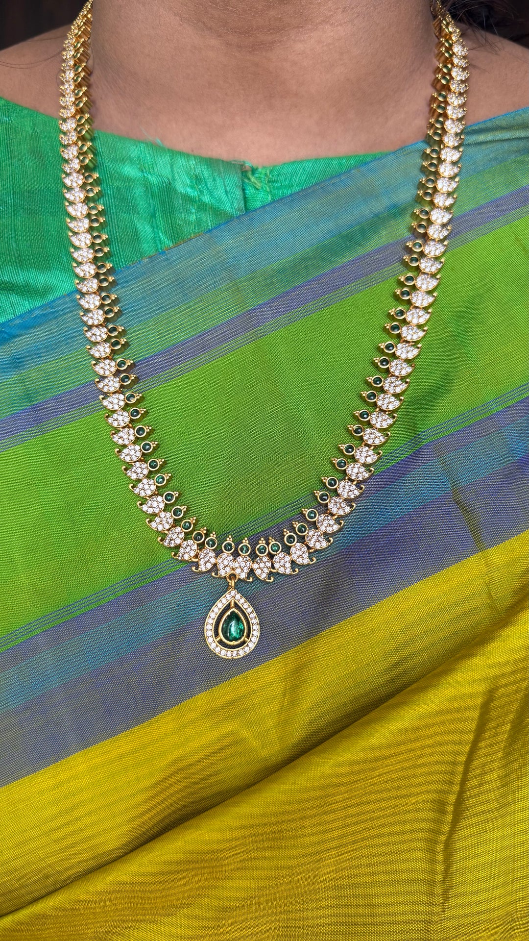 Riosha - AD Green Paisley Haram