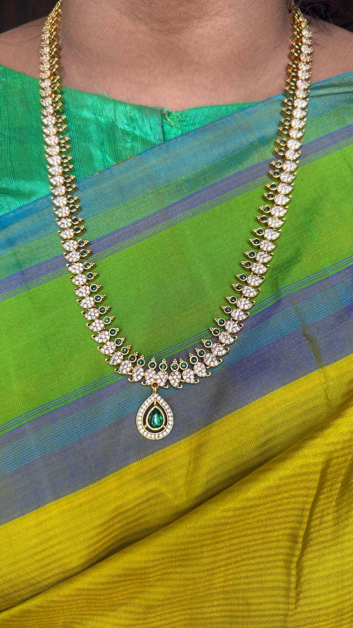 Riosha - AD Green Paisley Haram