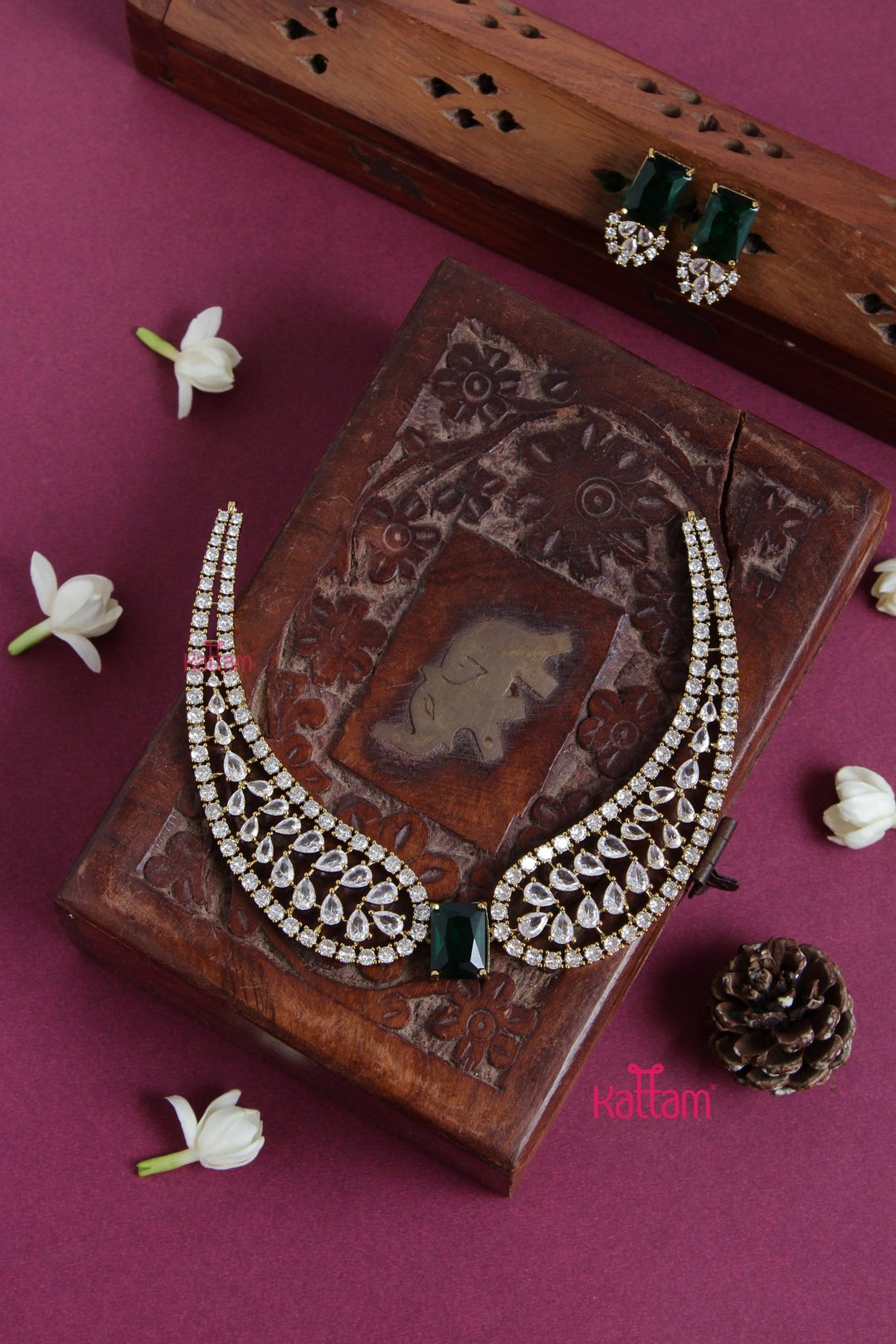 Aisha - AD Green Choker - N5130