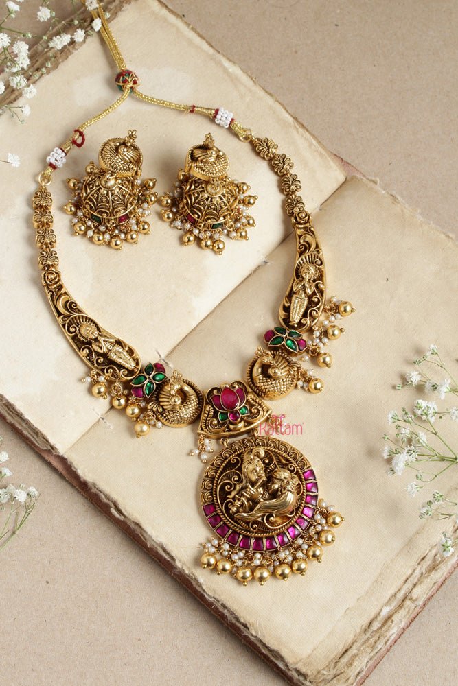 Antique Krishna Kundan Stone Short Necklace - N2633