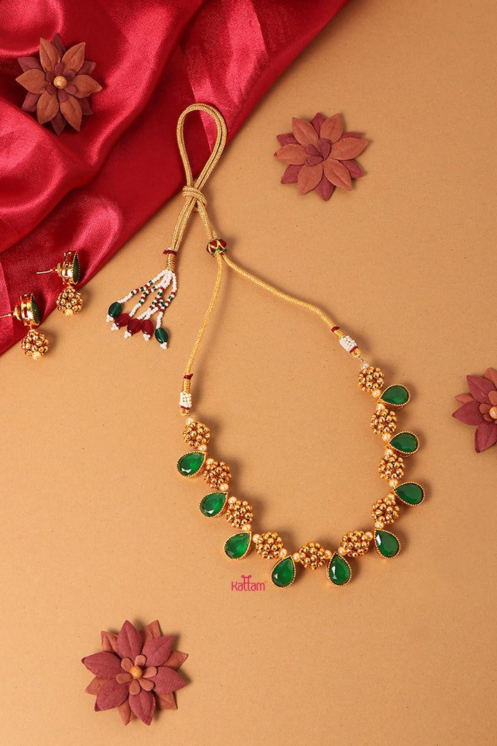 Cluster Gold Stone Choker Necklace - N615