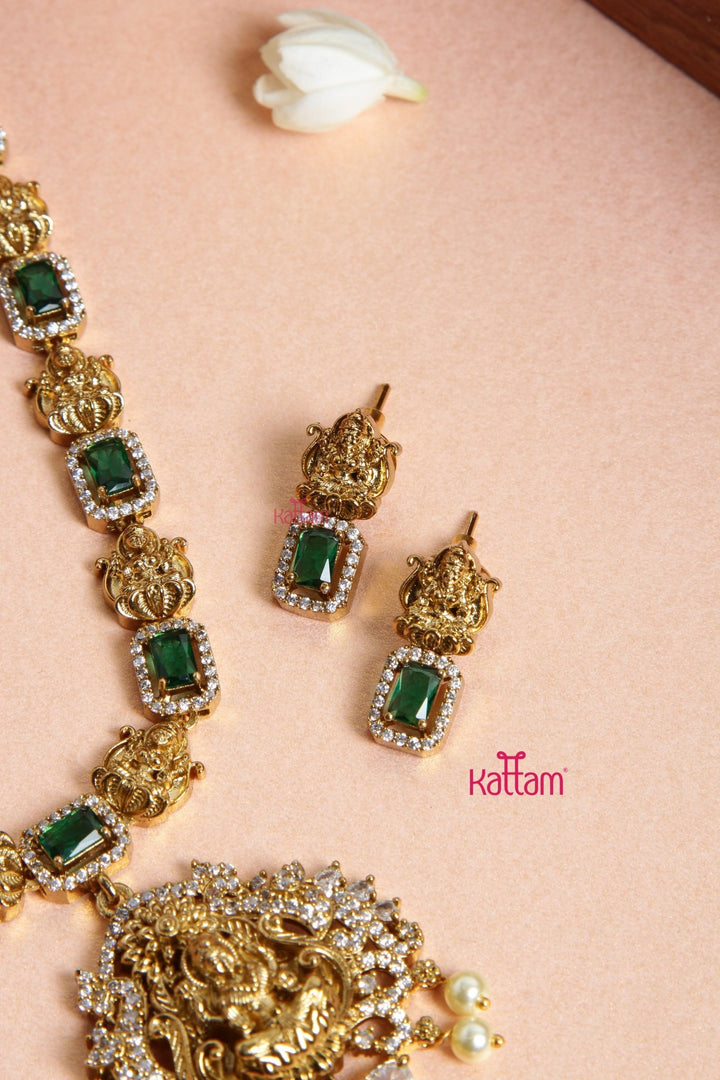 Dekila - Goddess Green Short Necklace - N3096