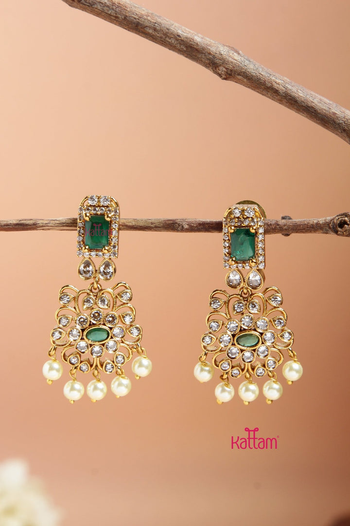 Elegant Greenstone Drop Earring - E927