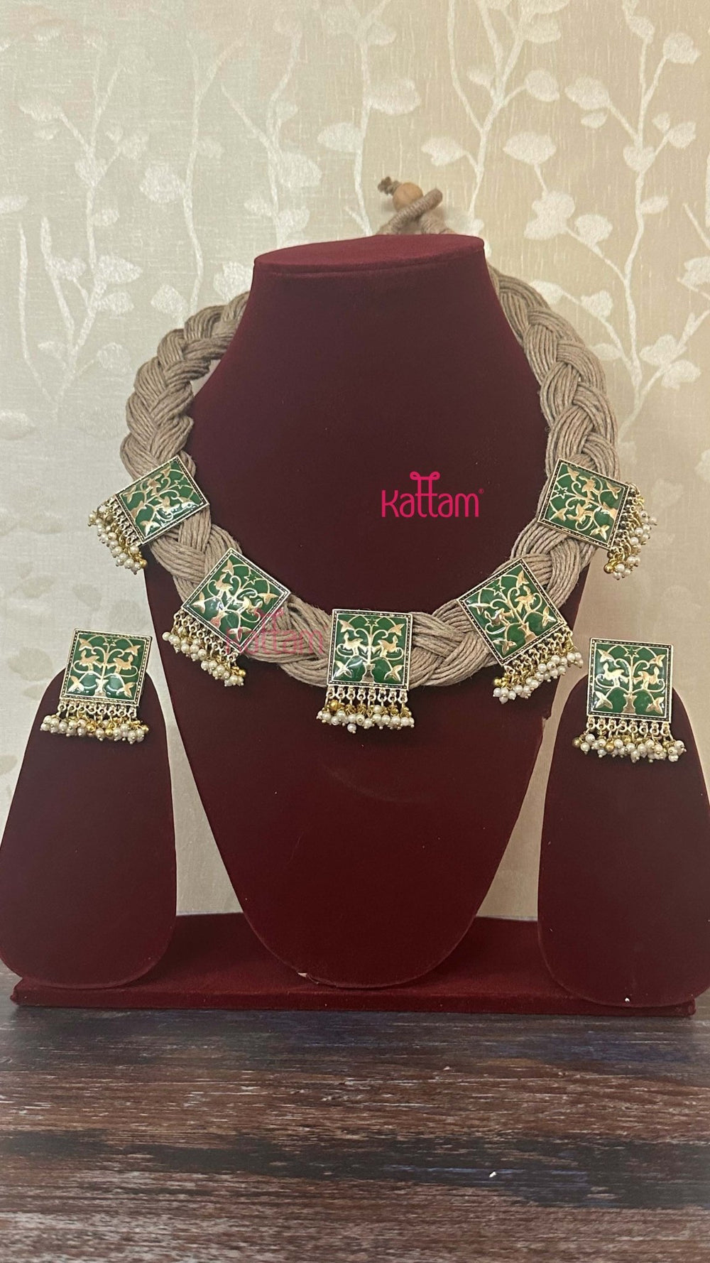Esha - Meenakari Hand Crafted Designer Jute Necklace - Green - N2905