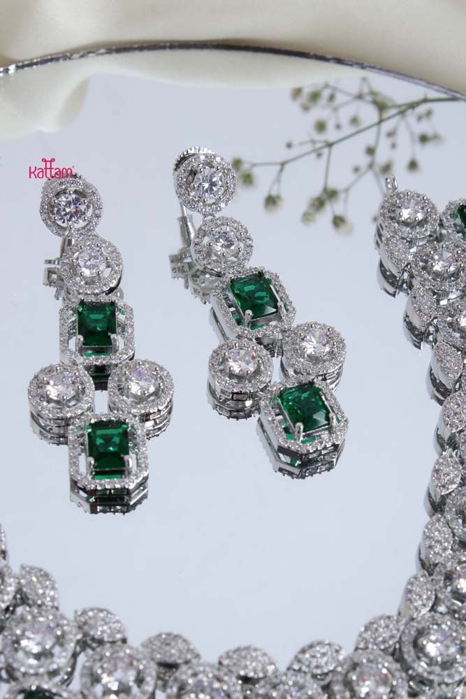 Francesca - AD Green Stone Choker - N2357