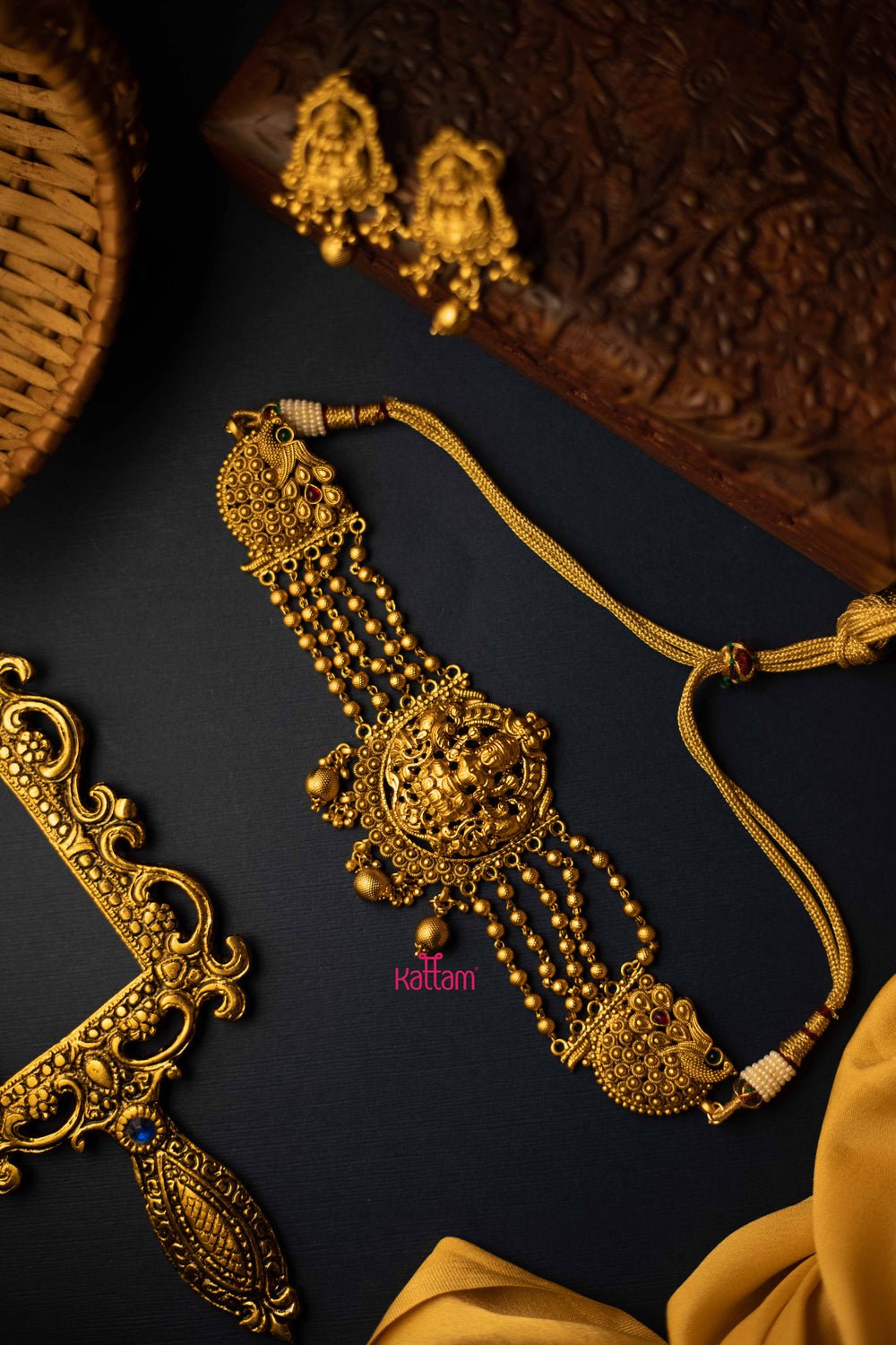 Goddess Lakshmi Gold Beads String Choker - N557