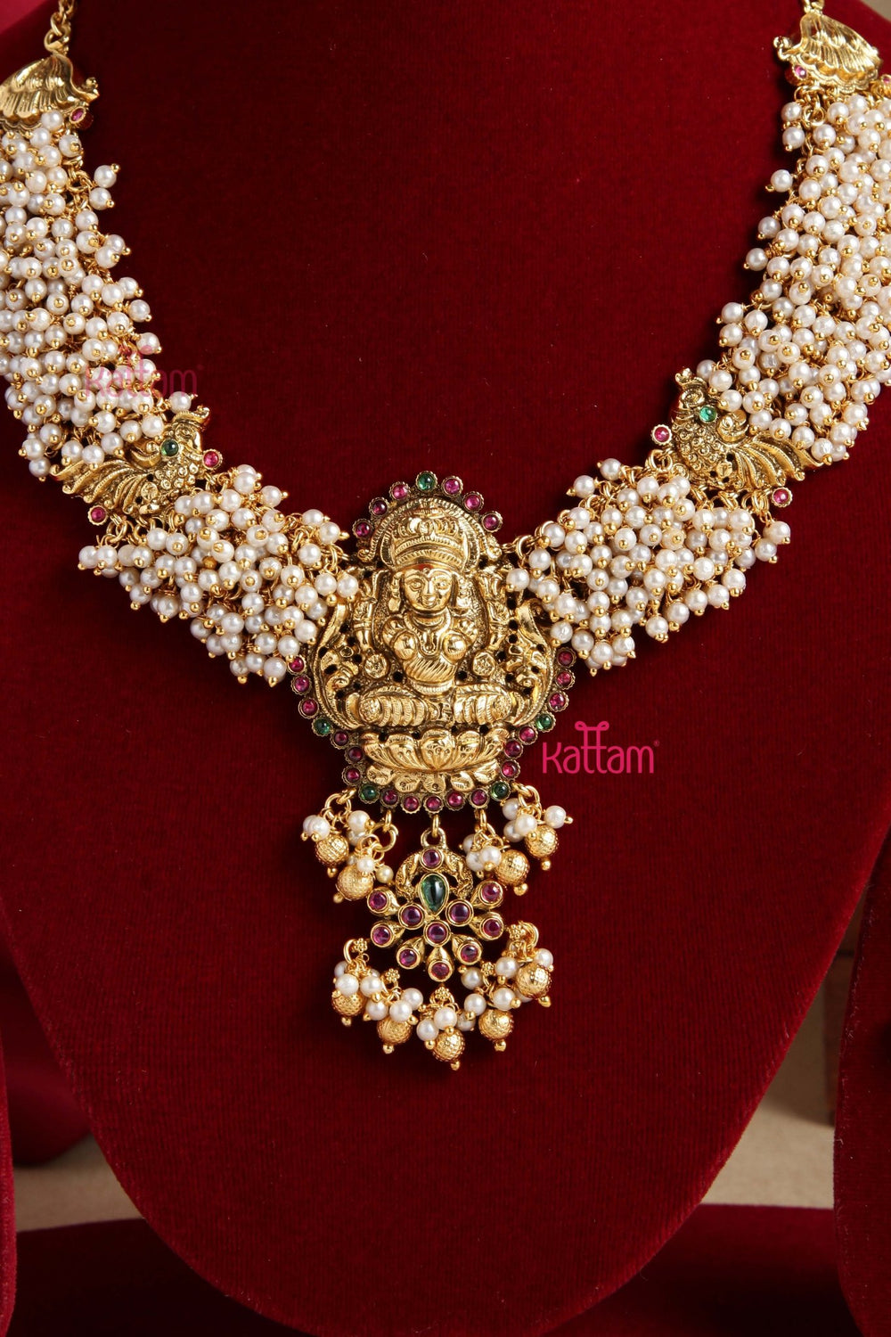 Goddess Peacock Cluster Pearl Necklace - n2792
