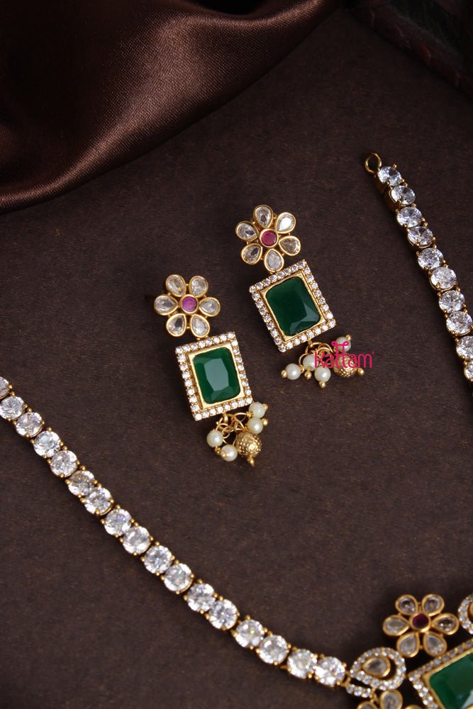 Grand Stone Dollar Necklace - N2153