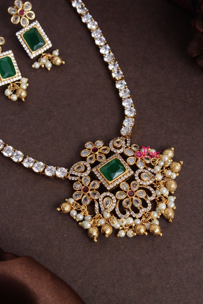 Grand Stone Dollar Necklace - N2153