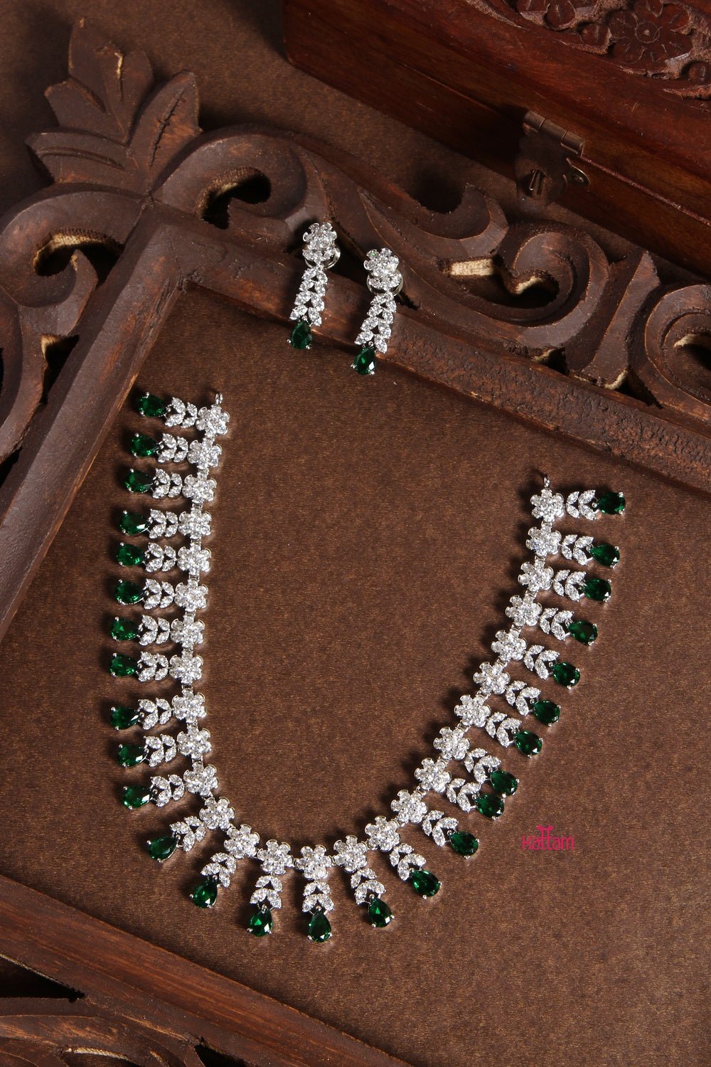 Green American Diamond Necklace - N1290