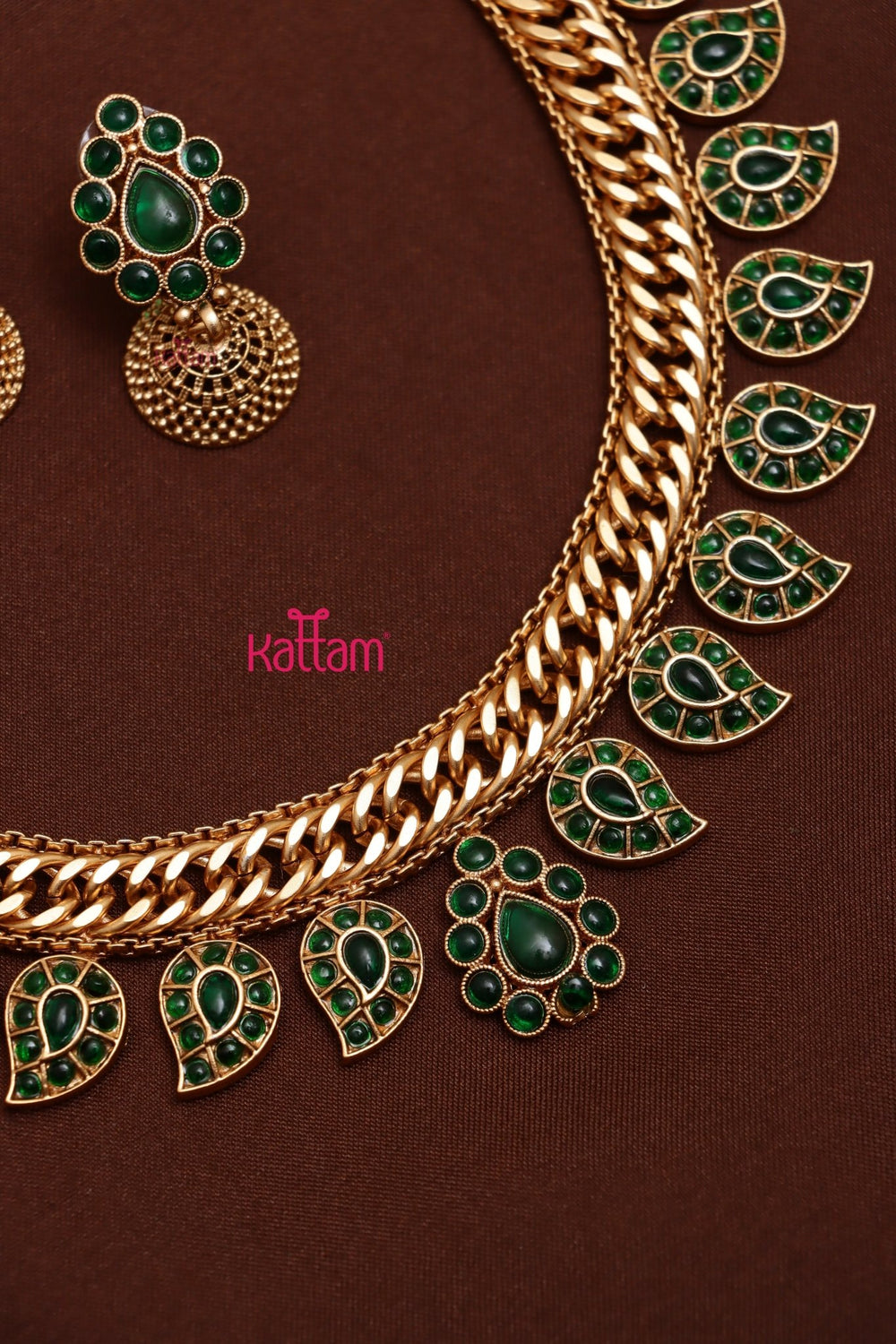 Green Manga Stone Choker - N3584