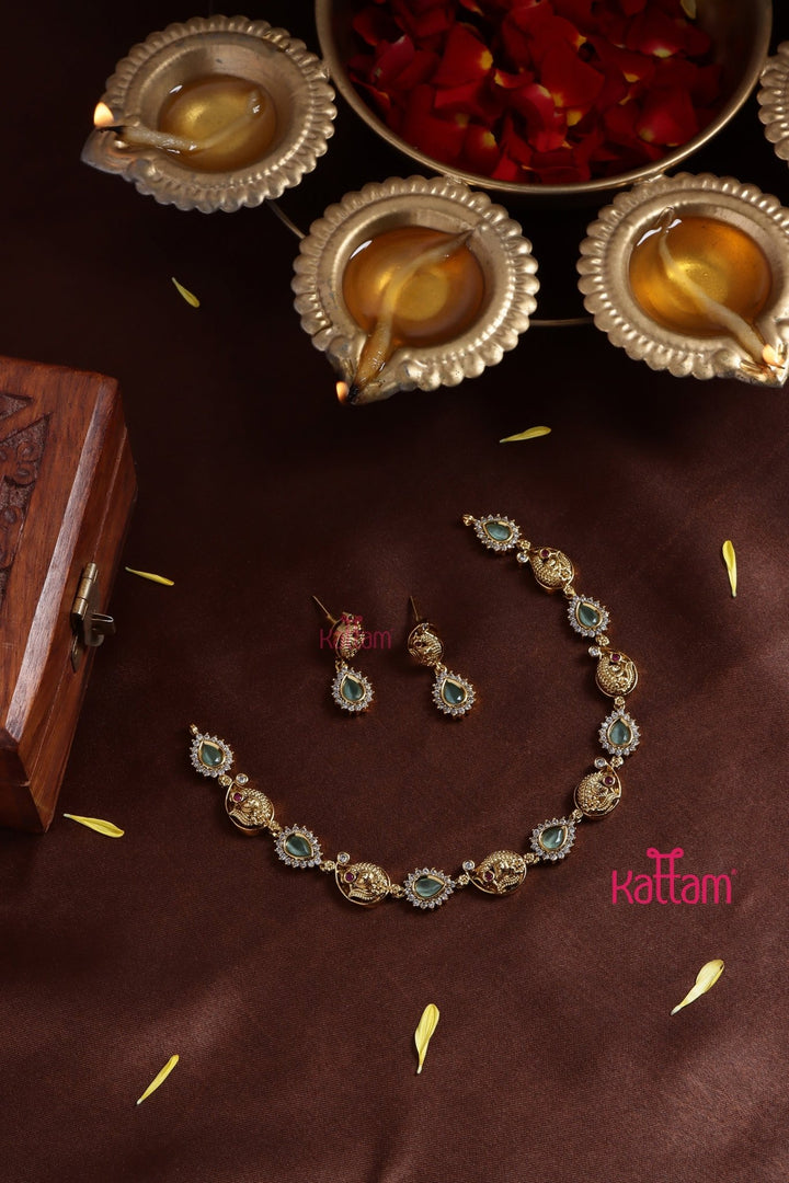 Green Stone Peacock Choker - N3199