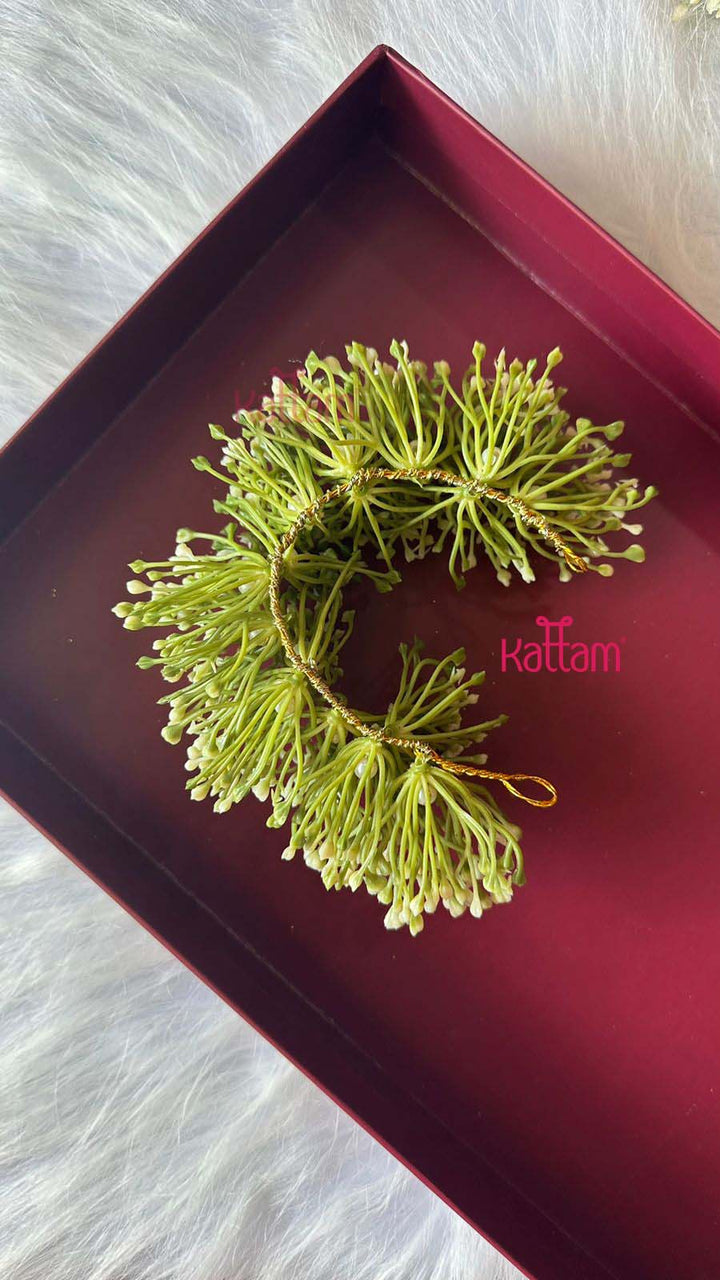 Handcrafted Hair Accessory - Design 36 - HA115