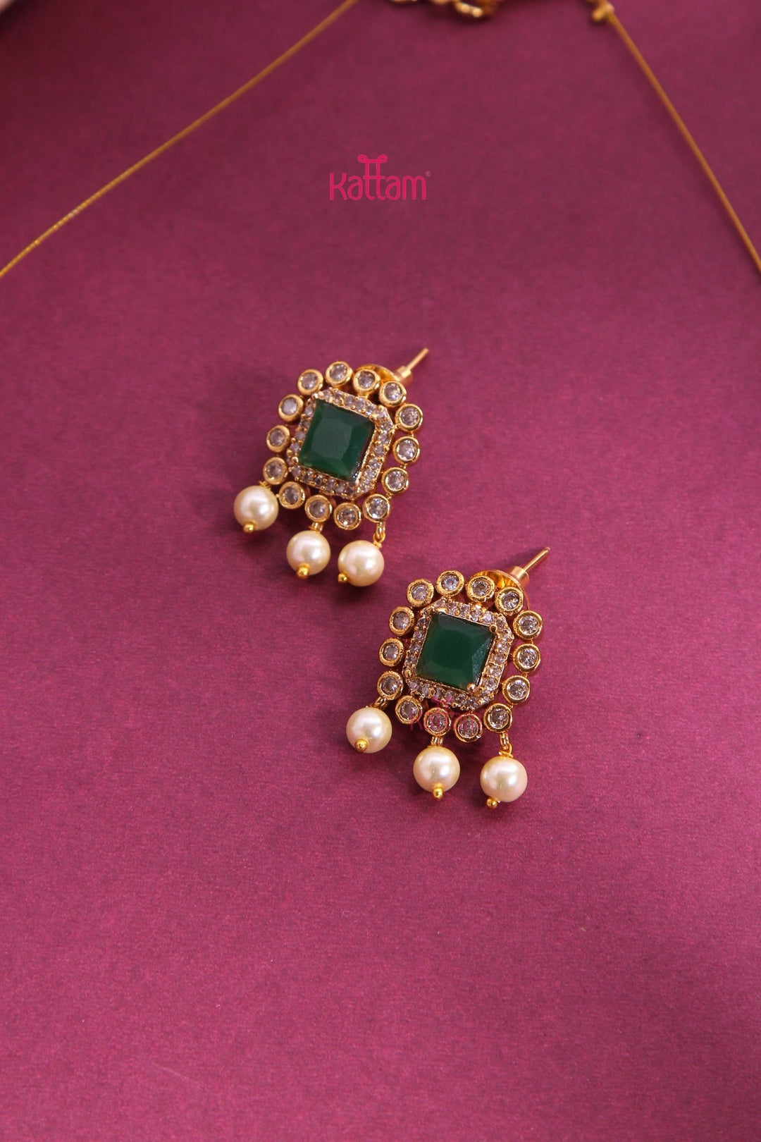 Invisible Green Pendant Choker - N3285