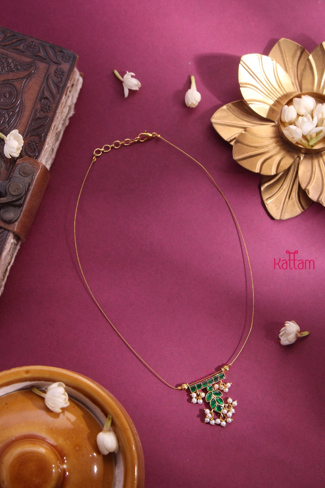 Invisible Kundan Green Leaves Pearl Choker - N3299