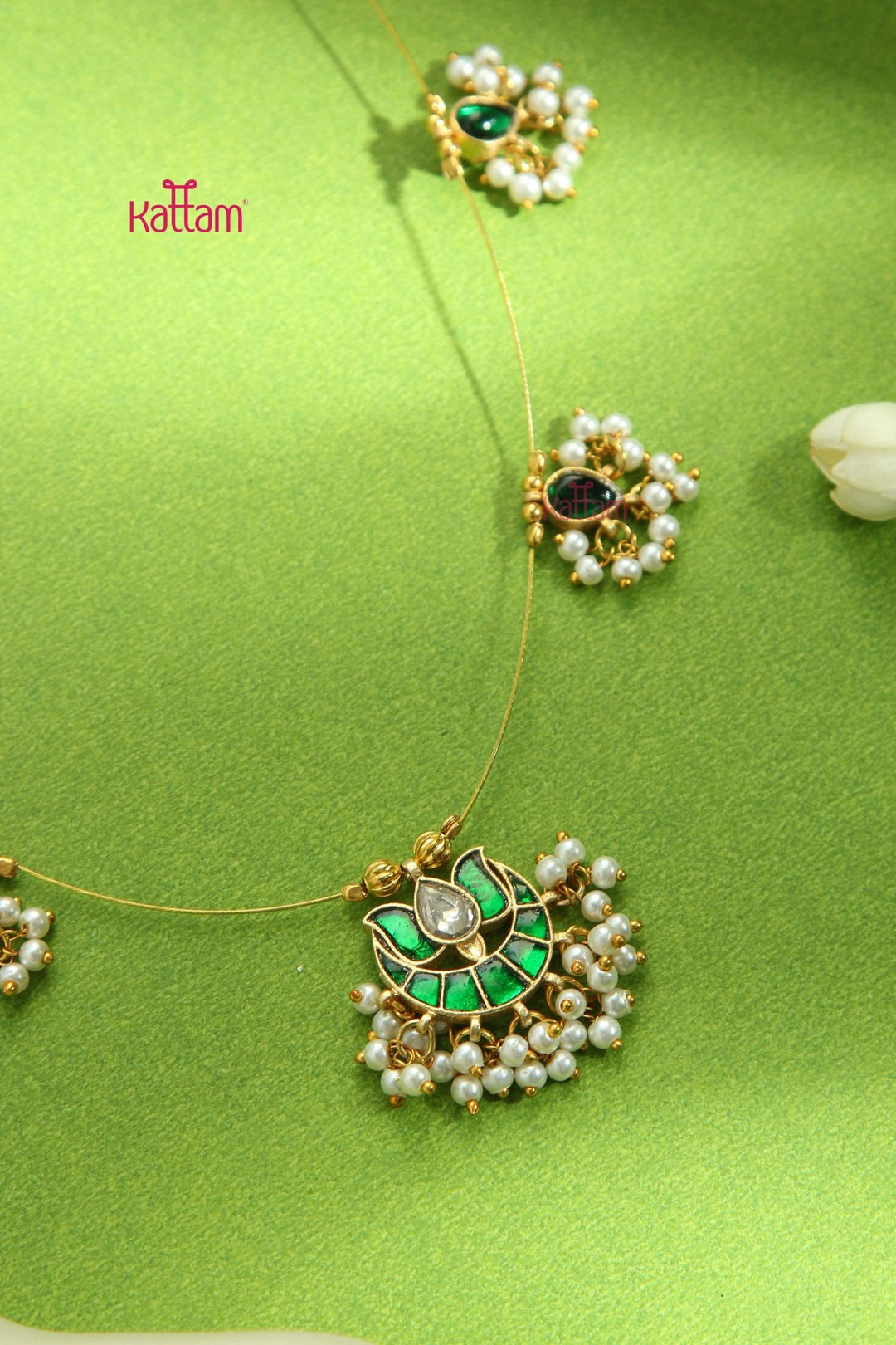 Invisible Kundan Lotus Necklace - Green - N3289