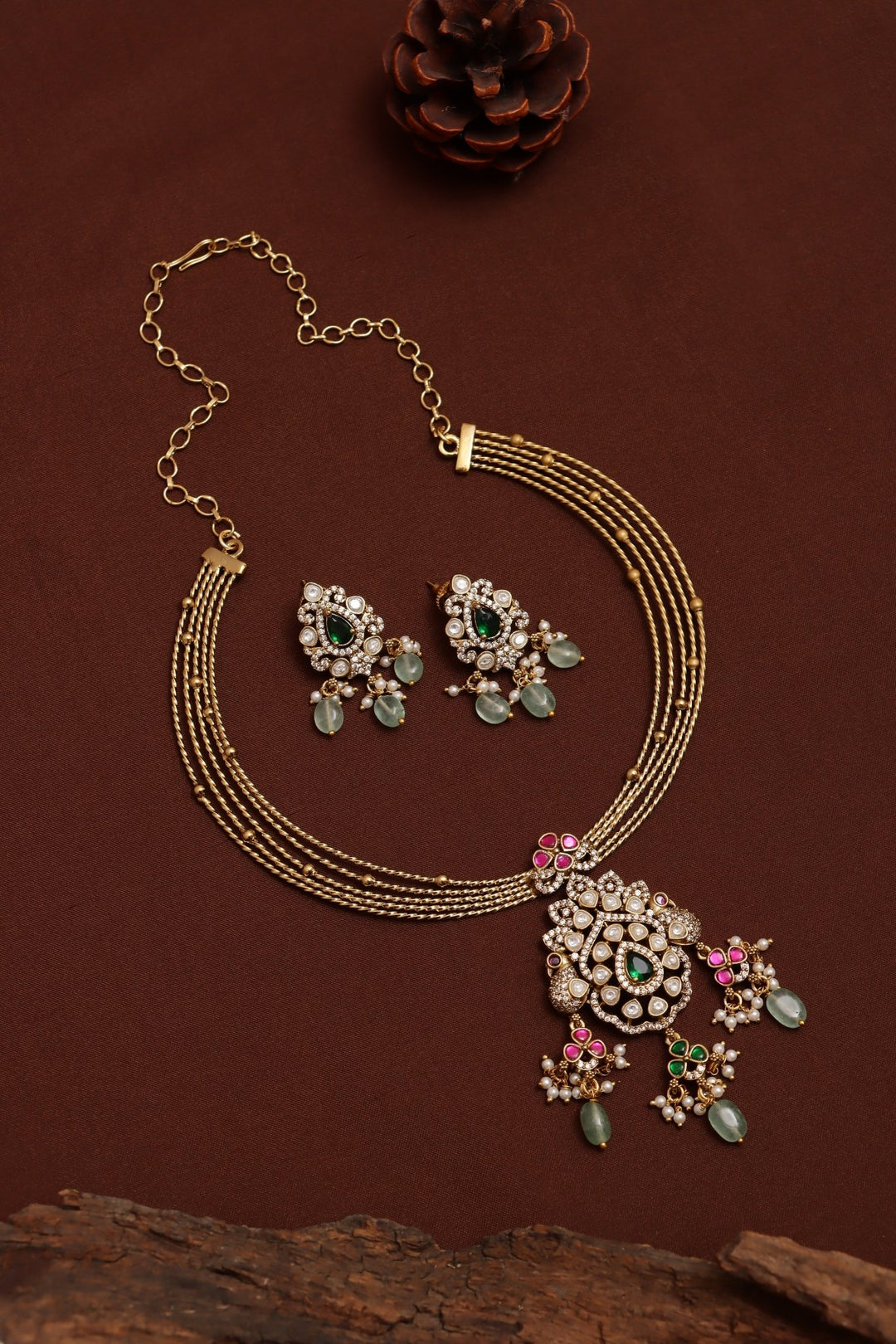 Ivaanya - Victorian Peacock Pendant Choker - N6164