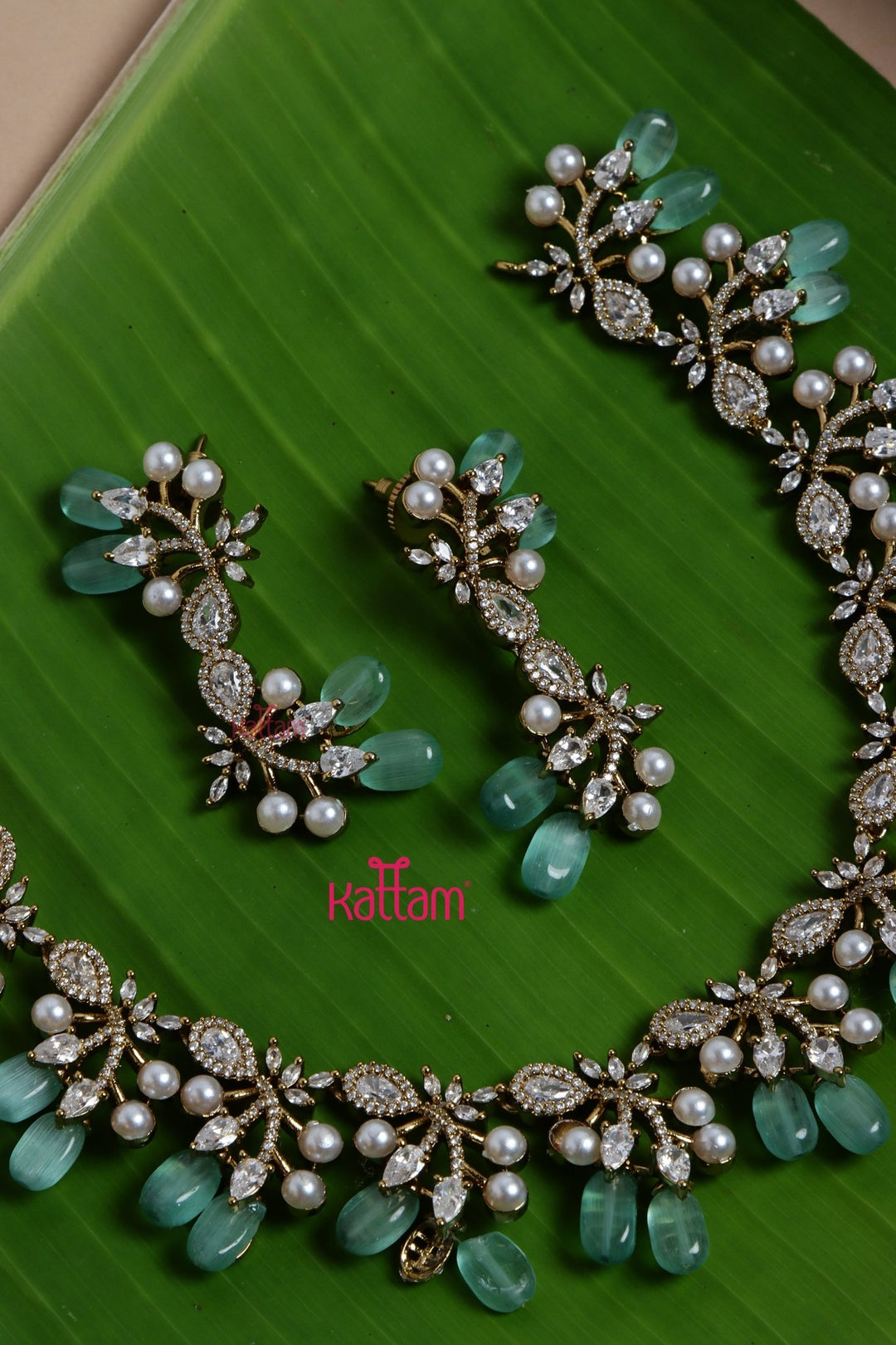 Madona - Pastle Green Pearl Partywear Choker - N5147