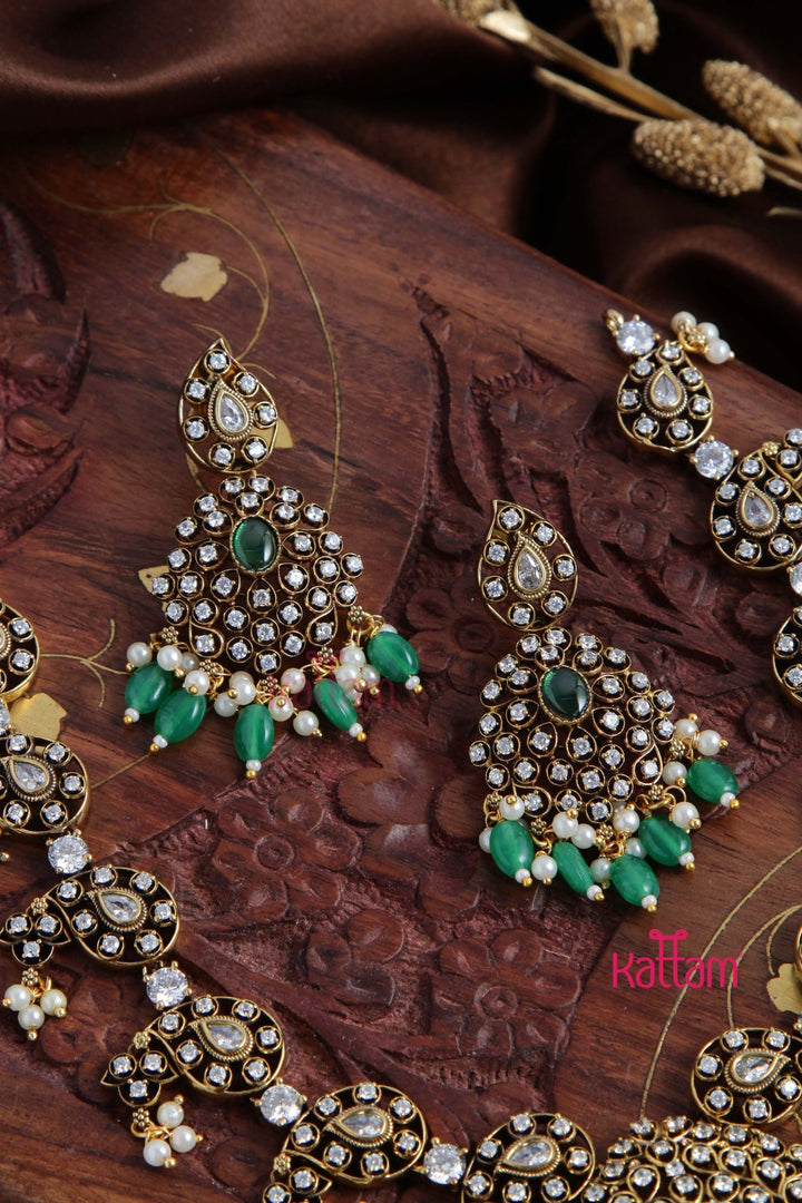 Mano - Victorian Paisley Black Polish Necklace - Green - N6046G