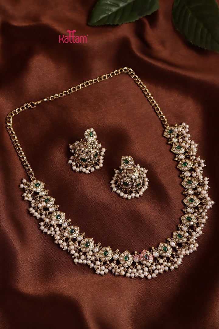 Paisley Black Polish Stone Choker - N3477