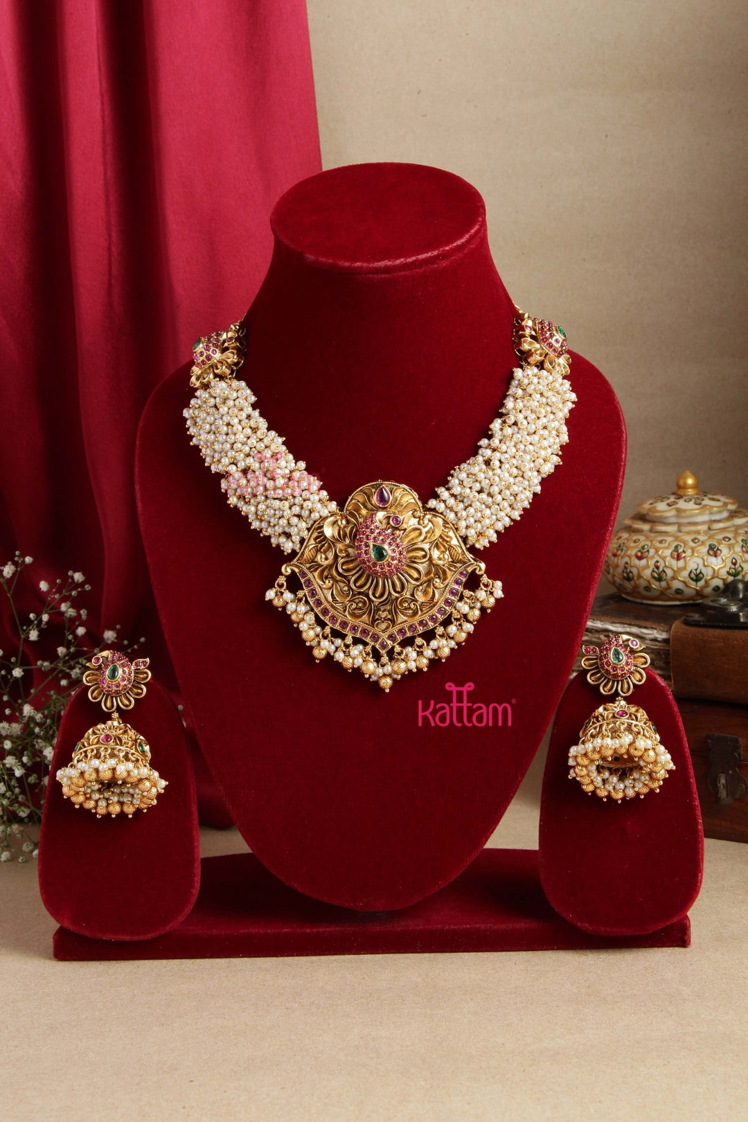 Paisley Pearl Cluster Necklace - N2810