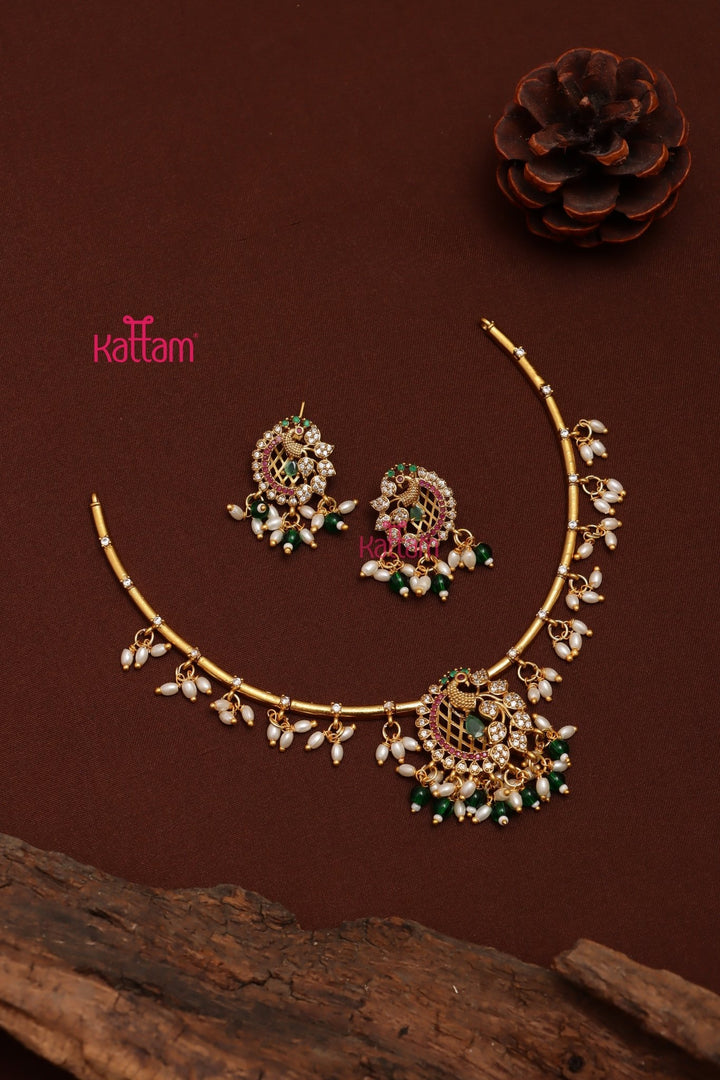 Peacock Pearl Hasli Choker - N3707