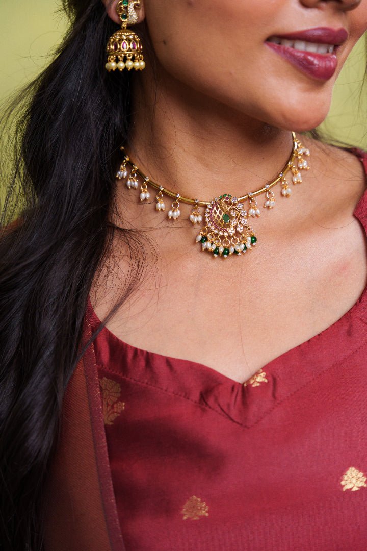 Peacock Pearl Hasli Choker - N3707