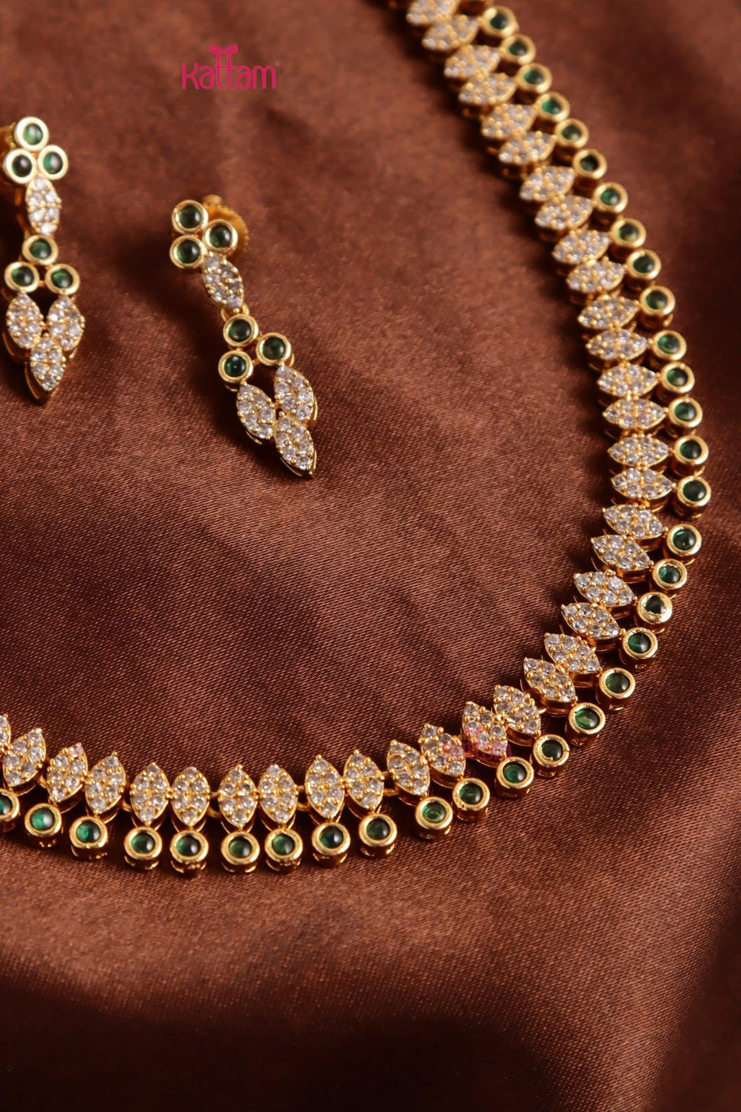 Riona - AD Green Choker - N5181