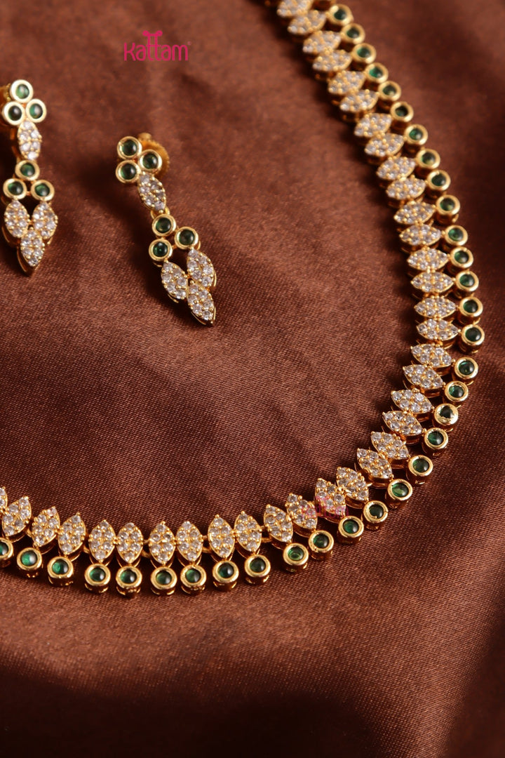 Riona - AD Green Choker - N5181