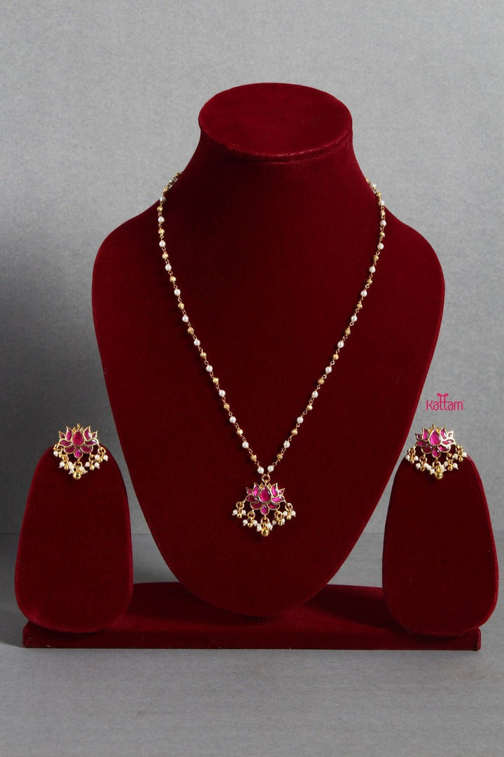 Ruby Lotus Pearl Chain - N1352