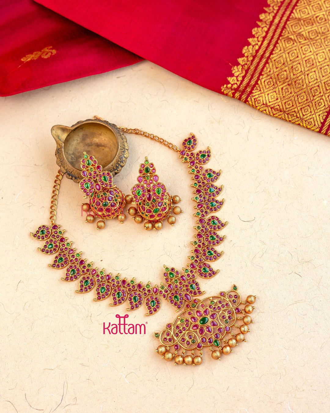 Rubygreen Kemp Manga Necklace - N2913