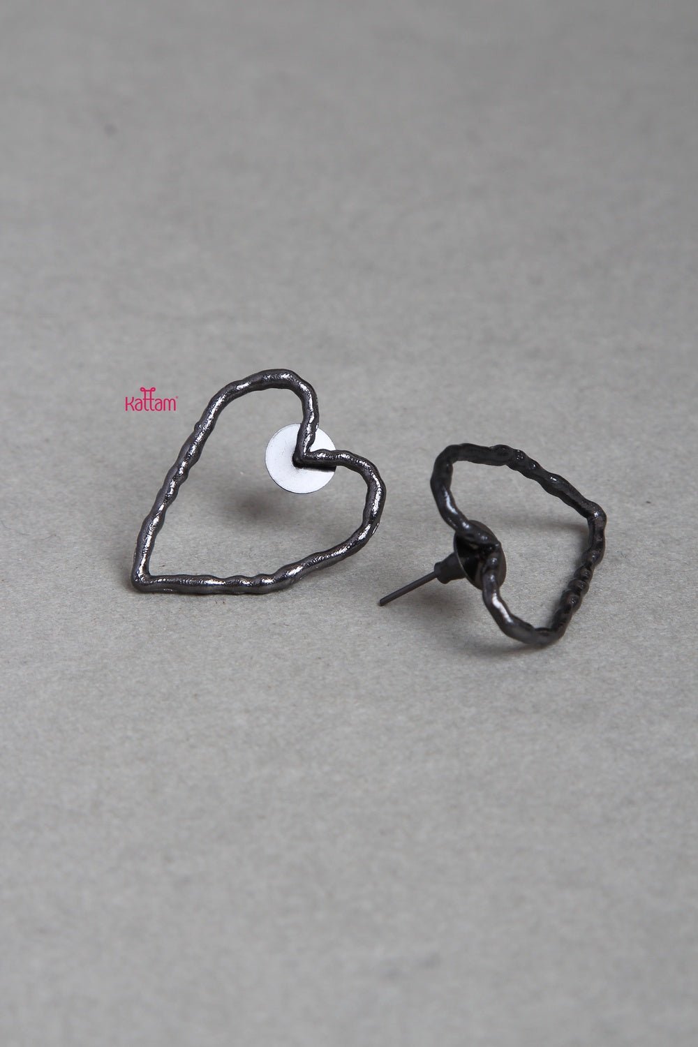 Rusted Heart Earring - E119