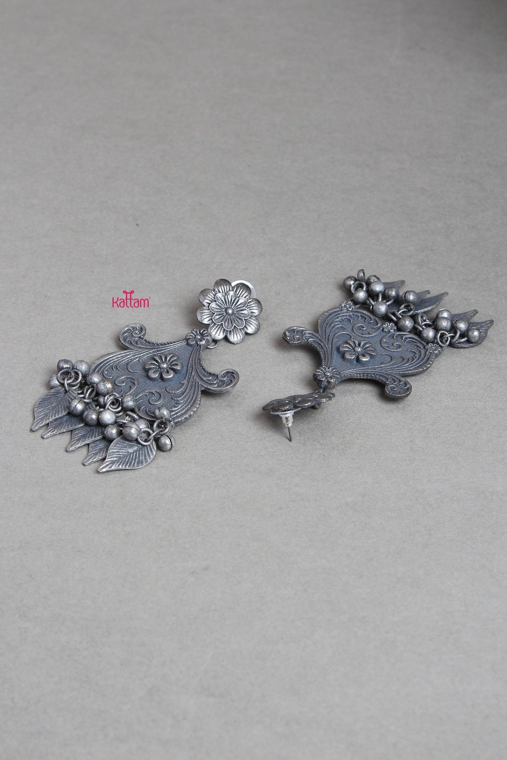 Silver lookalike Royal Leaf Ghugroo Earring - E126