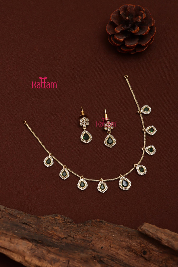 Simple Green Drop Choker - N3703