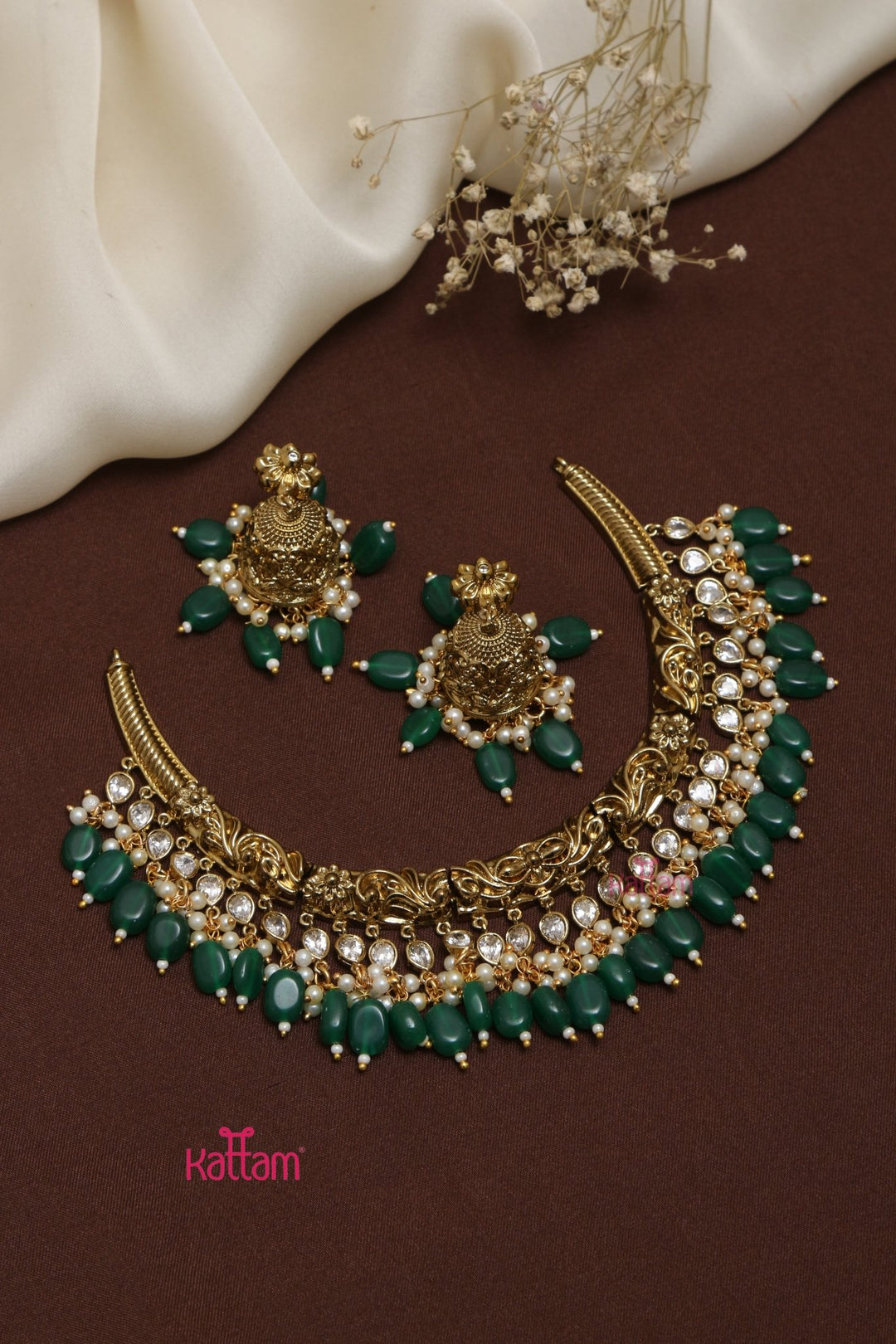 Sinamika - Engraved Green Bead Hasli Choker - N3545