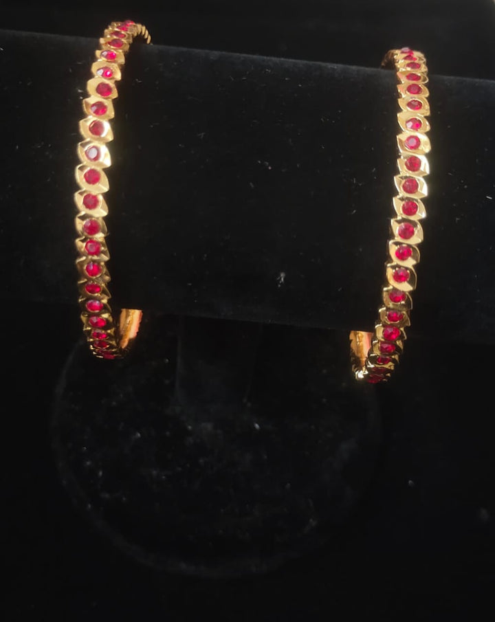 Single Line Maroon Stone Gati Bangle - B546 - (R)