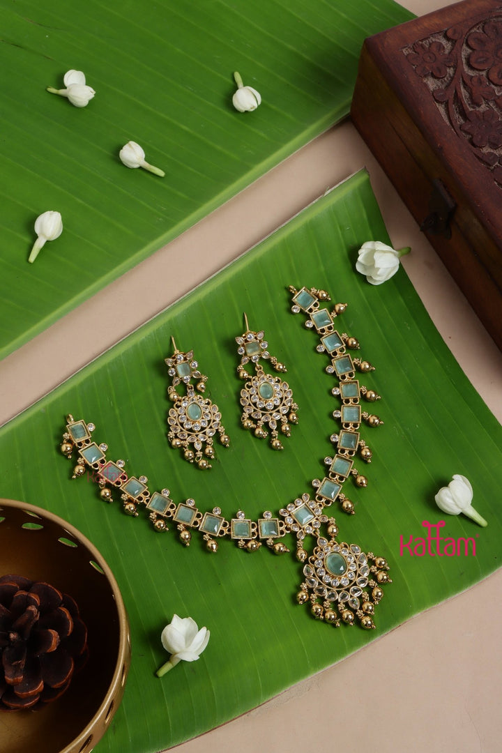 Sumeha - Pastle Green Gold Trims Stone Choker - N3267