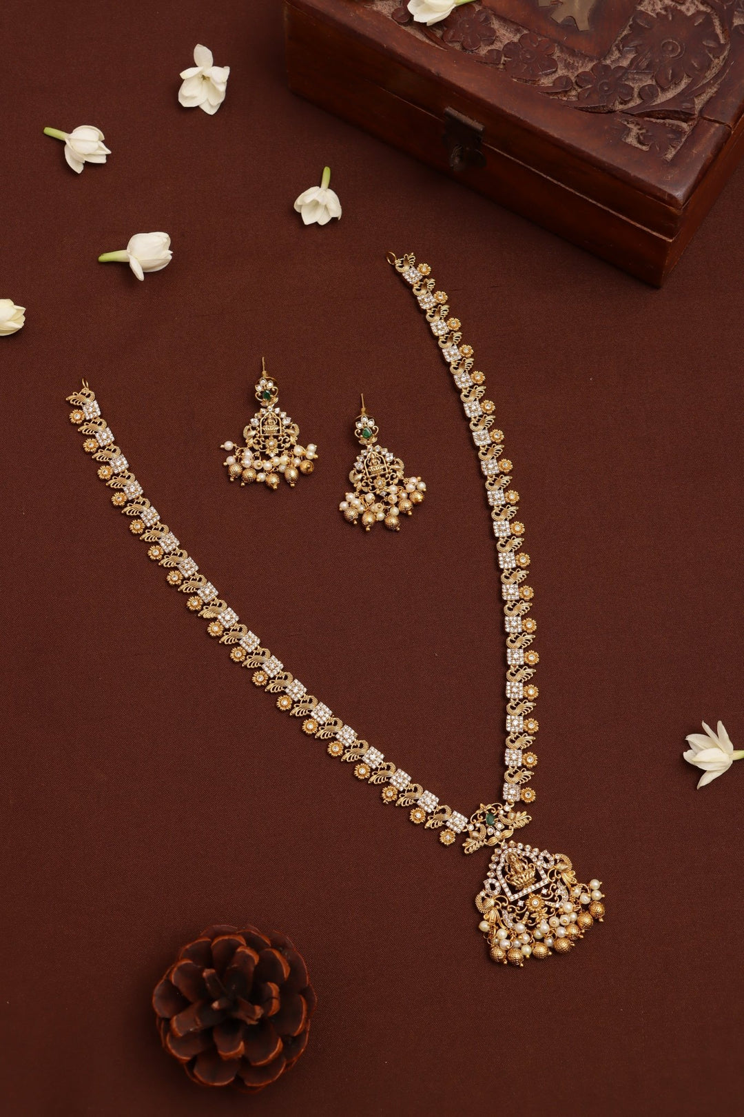 Vaigavi - Goddess Pearl Haram - N3722