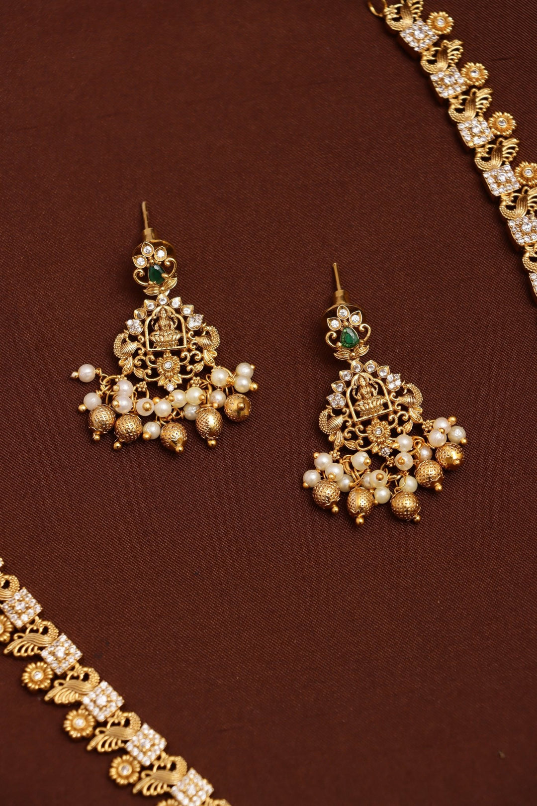 Vaigavi - Goddess Pearl Haram - N3722