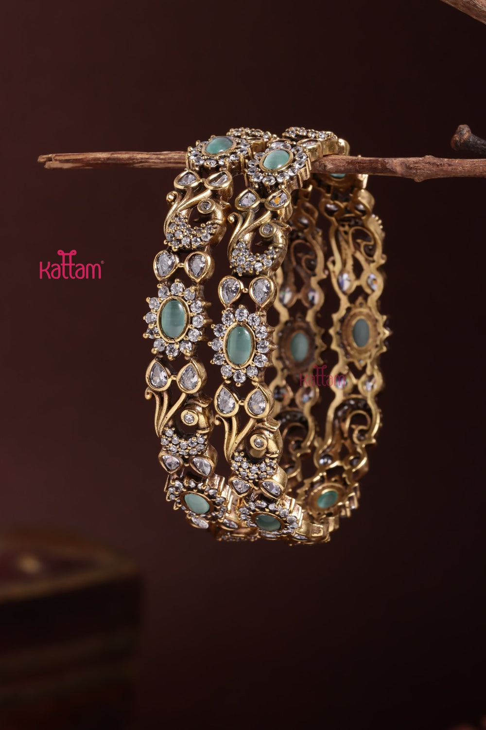 Victorian AD Oval Pastelgreen Peacock Bangle - B594 - V4