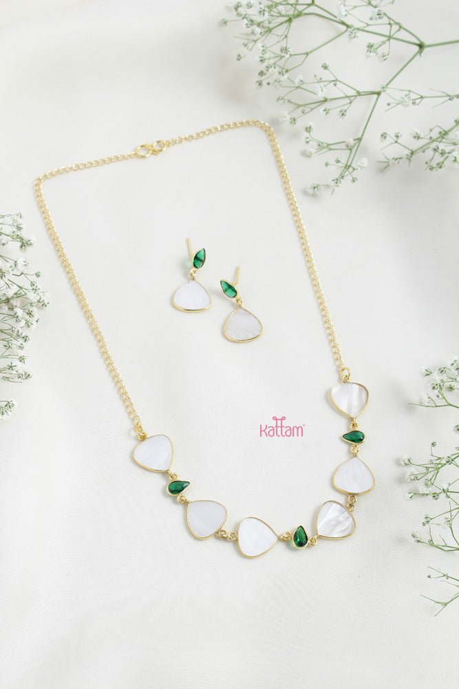 Visha - Mop Glossy Green Stone Necklace - N2466