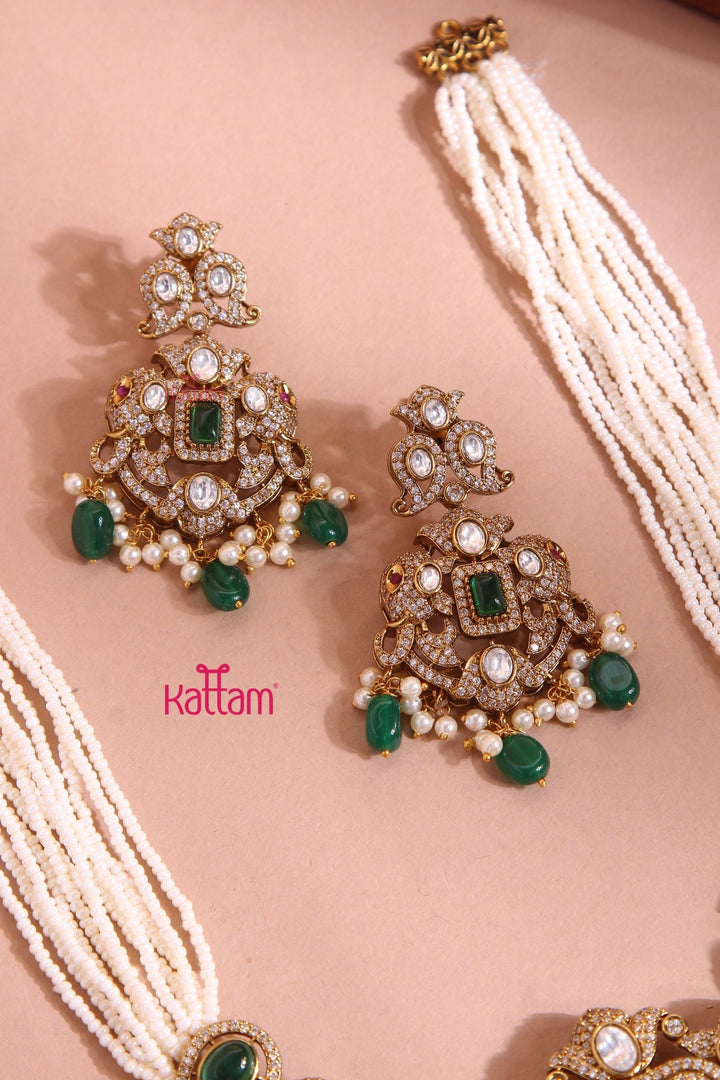 Zyana - Victorian Elephant Green Beaded Necklace - N6156