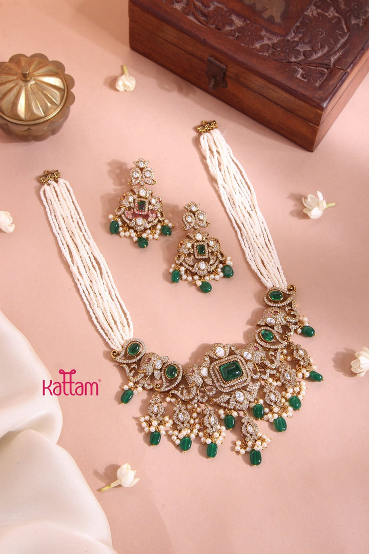 Zyana - Victorian Elephant Green Beaded Necklace - N6156