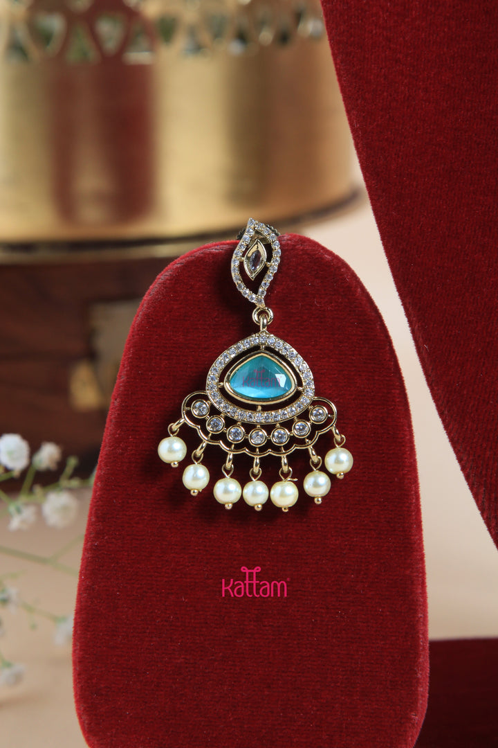 Saha - Victorian Light Blue Short Necklace