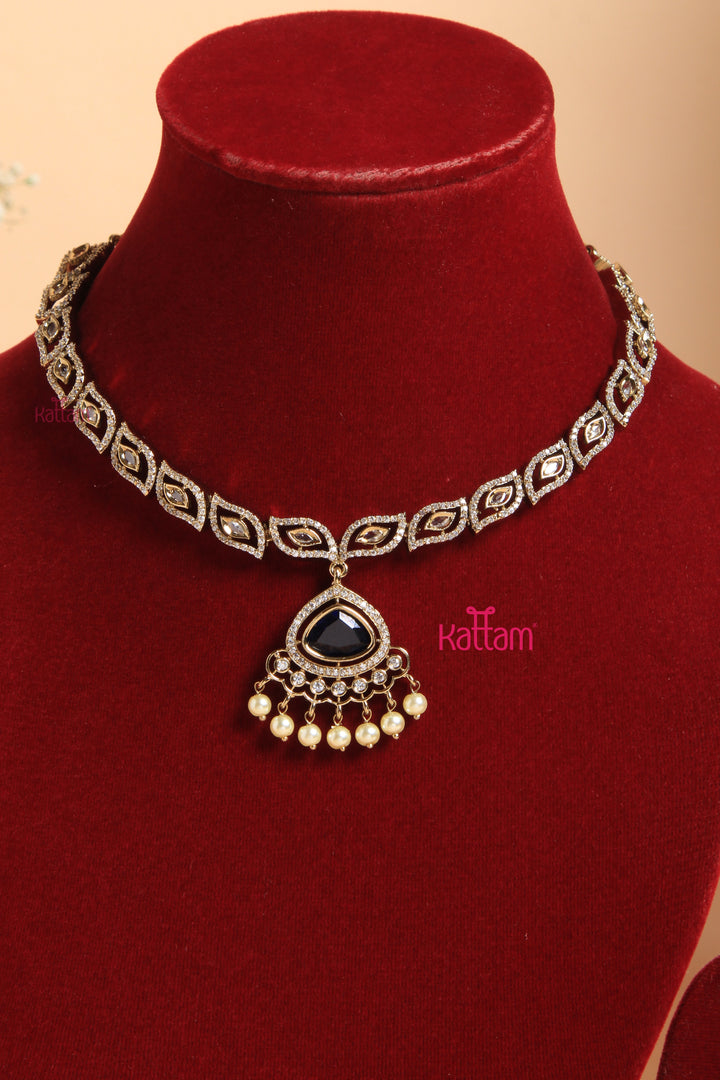 Saha - Victorian Blue Short Necklace