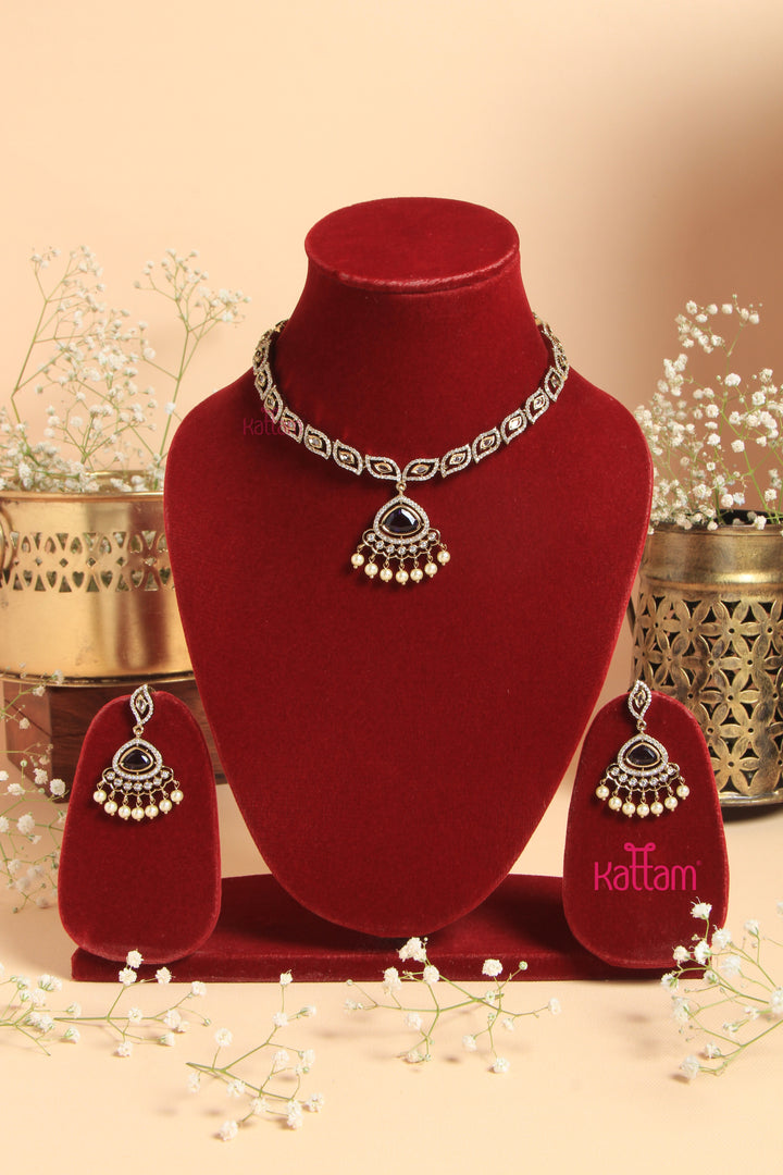 Saha - Victorian Purple Short Necklace