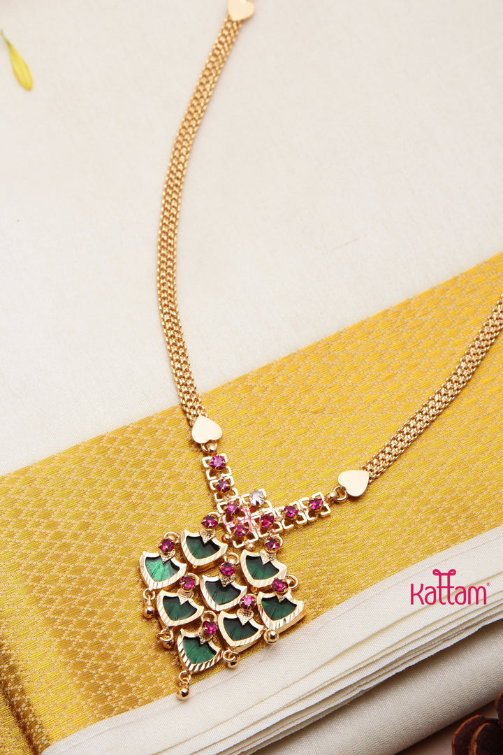 Goldtone Palakka Pendnat Chain ( No Earrings )